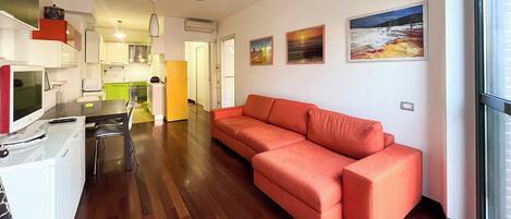 Apartment, Air conditioning, City View | Interior