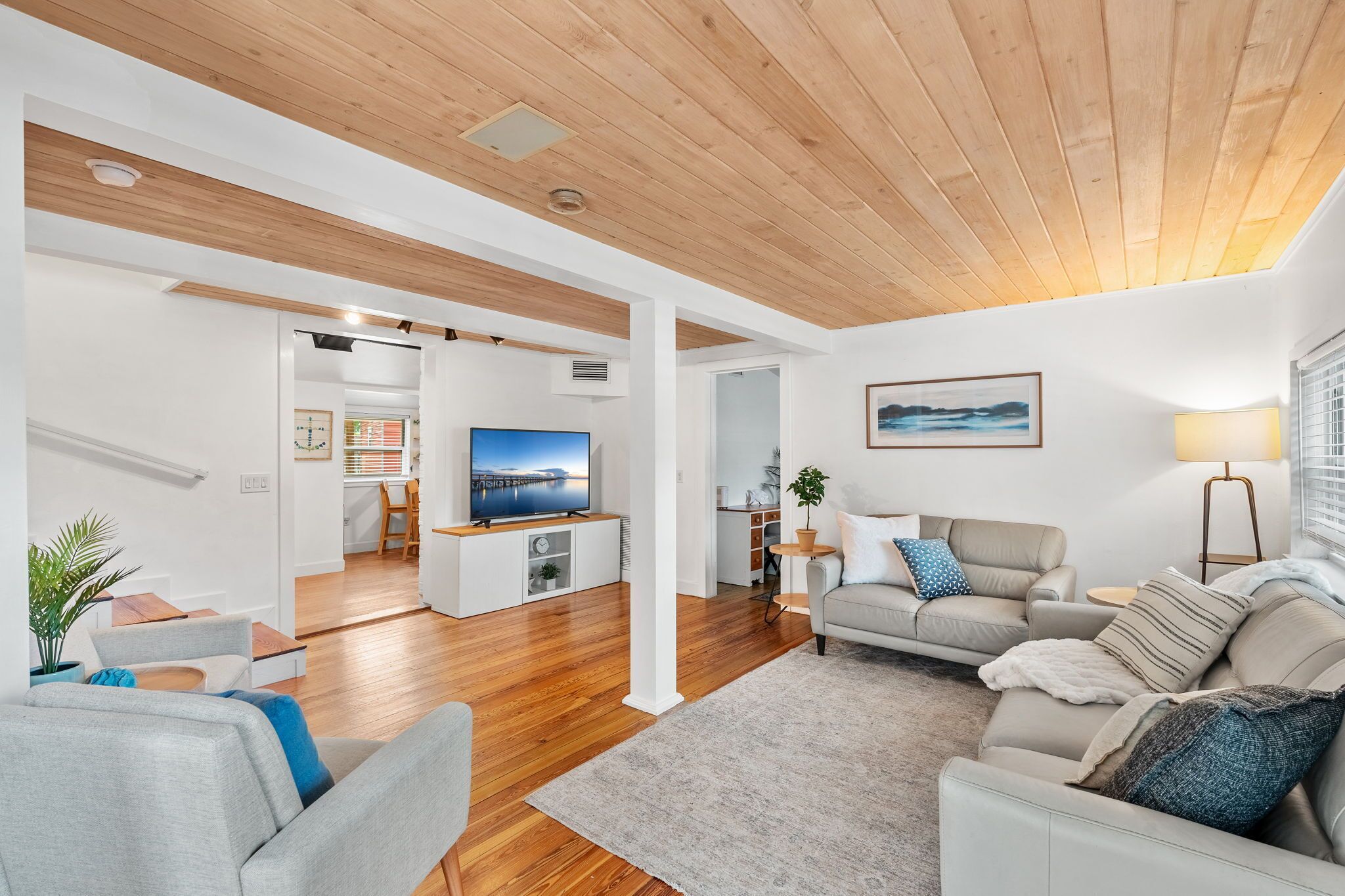 House (3 Bedrooms) | Front of property