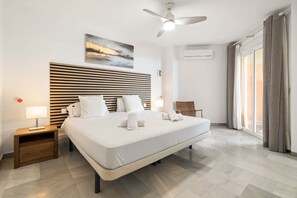 2 bedrooms, iron/ironing board, WiFi, bed sheets - RDR516 - Sea View Apartment with Pool in Cala de Mijas (La Cala de Mijas)