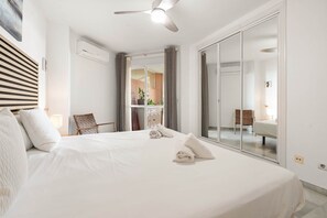 2 slaapkamers, een strijkplank/strijkijzer, wifi, beddengoed