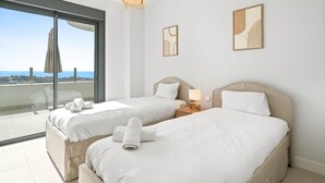 2 slaapkamers, een strijkplank/strijkijzer, gratis wifi, beddengoed