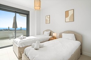2 bedrooms, iron/ironing board, free WiFi, bed sheets - RDR468 - Ipanema Homes with amazing views and facilities (Málaga)
