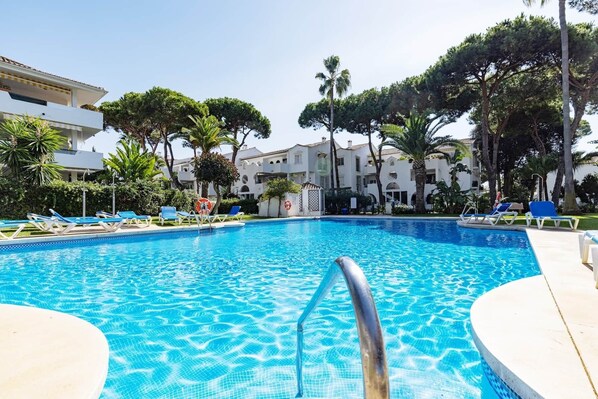 A heated pool - RDR521 - Elegant 2 Bedroom Penthouse (Atalaya Isdabe)