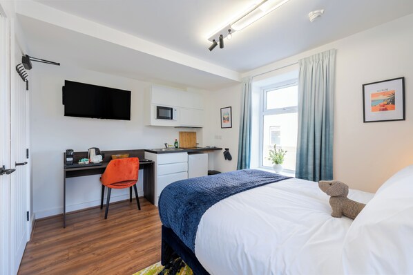 Basic Studio, 1 Double Bed | Blackout drapes, iron/ironing board, free WiFi - The Old Brewery - A St David Aparthotel (Barrow-in-Furness)