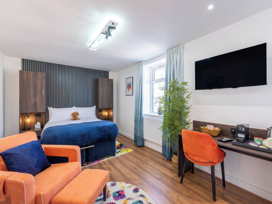 Estúdio | Cortinas blackout, ferros/tábuas de passar roupa, Wi-Fi de cortesia