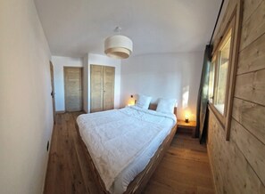 2 chambres, lit parapluie