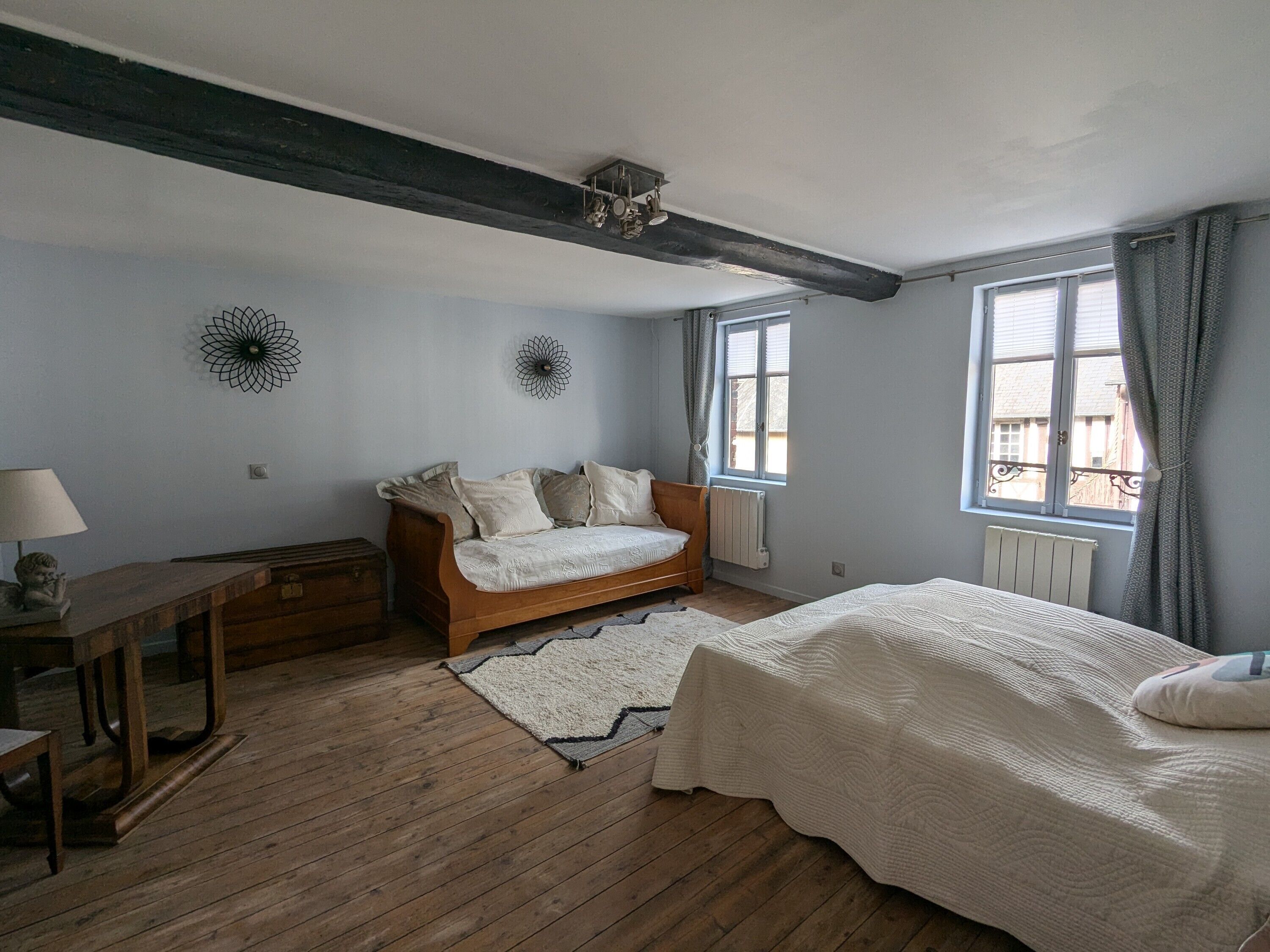 Strykejern/-brett, wi-fi og sengetøy