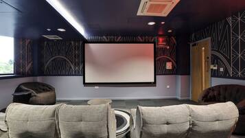 Área de estar no saguão