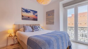1 bedroom, iron/ironing board, free WiFi, bed sheets - Charm and Comfort 1BR Apartment in Principe Real (Lisbon)