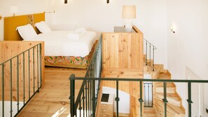Iron/ironing board, free WiFi, bed sheets - Alfama Deluxe Duplex by LovelyStay (Lisboa)