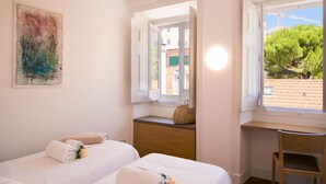 3 Schlafzimmer, Bügeleisen/Bügelbrett, Reisekinderbett, kostenloses WLAN