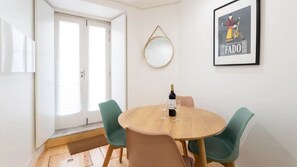 Dining - Comfortable Apartment in Bairro Alto by LovelyStay (Encarnação)