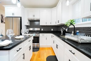 Fridge, microwave, oven, coffee/tea maker - 16/3 - Spacious 4BR Worcester Home Near Parks (Worcester)