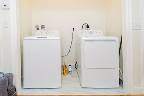 Interior - 16/3 - Spacious 4BR Worcester Home Near Parks (Worcester)