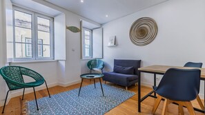 Interior - Charming Apartment in Bairro Alto by LovelyStay (Encarnação)