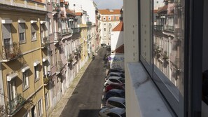 Interior - Bright & Central Apartment by LovelyStay (Lisboa)