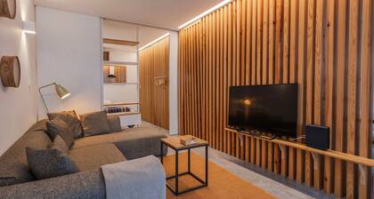 Modern & Hidden Apartment by LovelyStay