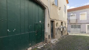 Exterior detail - Modern & Hidden Apartment by LovelyStay (Lisbon)