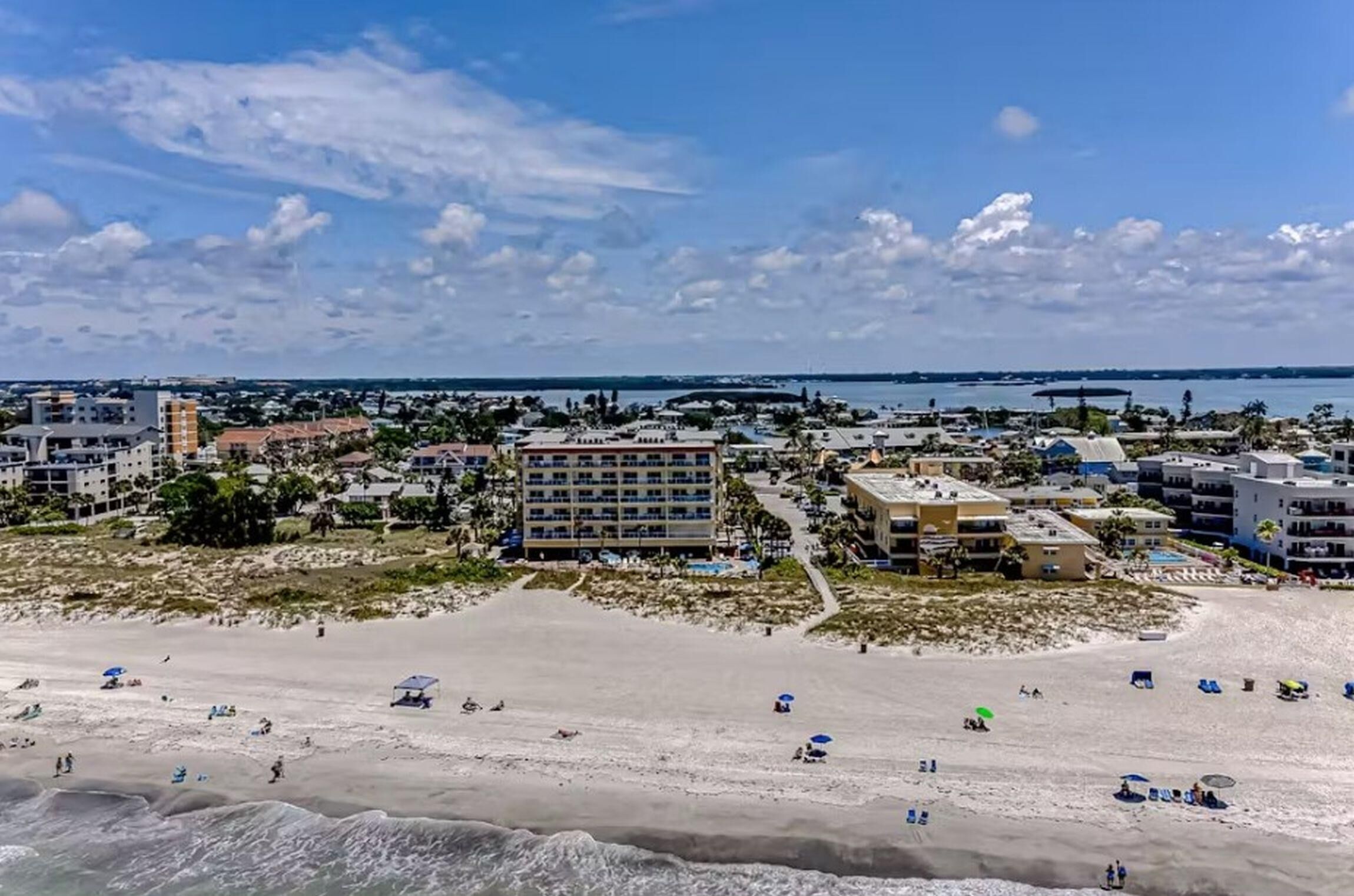 Condo, 1 King Bed with Sofa bed (Madeira Norte 416) | Beach | On the beach