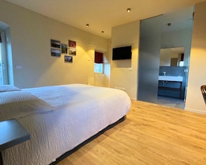 Double Room, Balcony, Mountain View | Minibar, free WiFi - Foresteria Antica Bàstia (Bergamo)