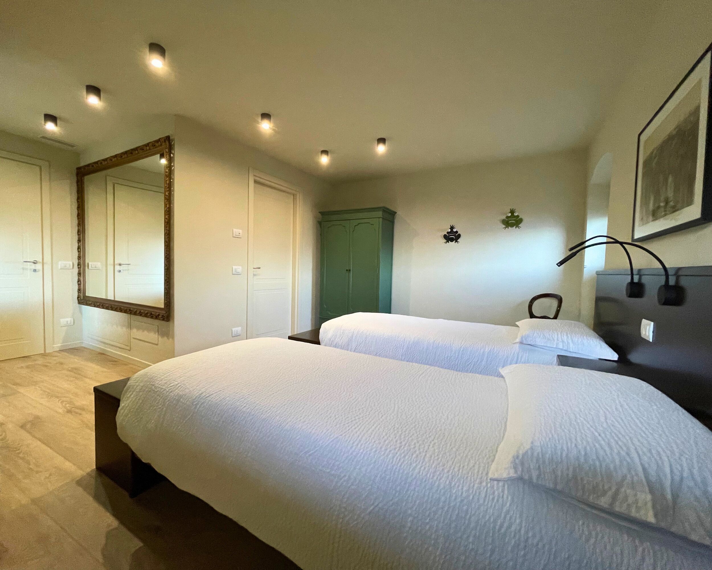 Twin kamer | Een minibar, gratis wifi