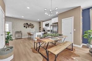 Dining - The Indigo Residence at Montgomery Row Residences (Clarksville)