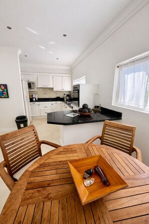 Dining - Cap Cove 3BR Villa • Pool • 24/7 Security • Beach Access (Gros Islet)