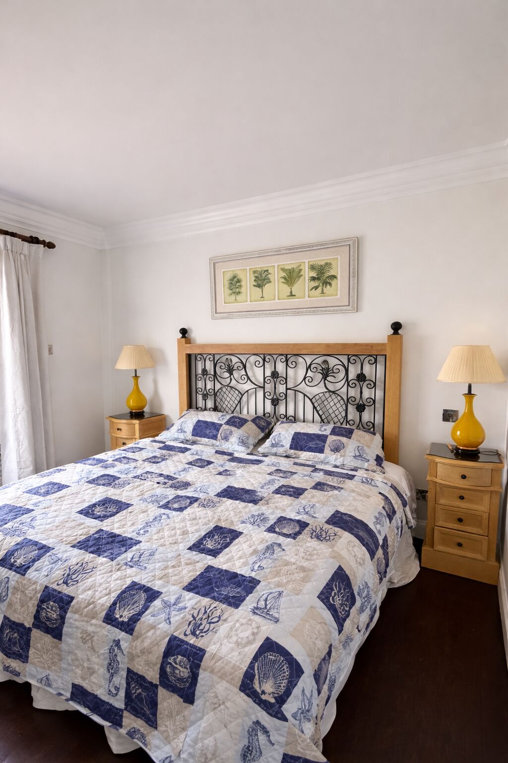 3 bedrooms, in-room safe, iron/ironing board, free WiFi
