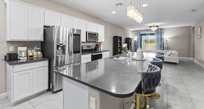 Cozy Phoenix Home 3 Bedrooms + Office New Community & Fast Wi-Fi