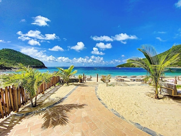 Beach nearby - Bleu Tropical Spacious 3BDR Walkable Anse Marcel beach and marina (Anse Marcel)