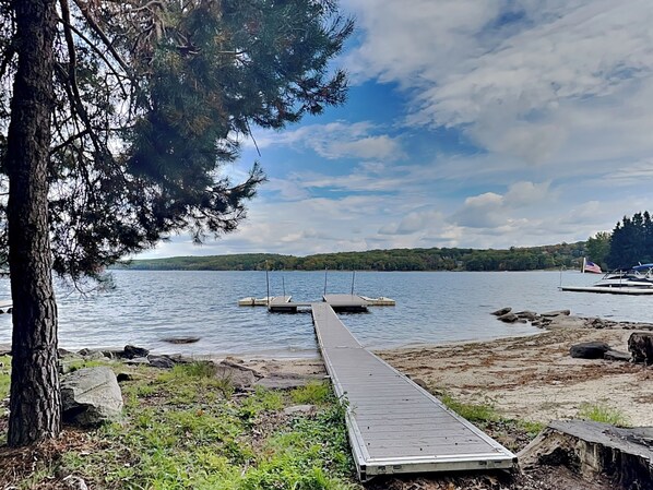 House (5 Bedrooms) | Property amenity - Bear on the Lake (Oakland)