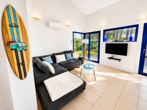 Smart TV, books - Villa, air conditioning, heated swimming pool, walking distance of the beach (Moliets-et-Maa)