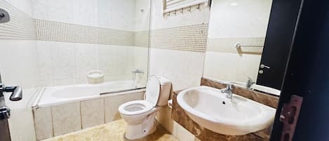 Economy Single Room | Shared bathroom