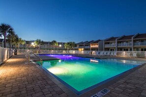 콘도, 침대(여러 개) (Seacove 8H- Southern Charm on the Gul) | 수영장 | 야외 수영장, 온수 수영장