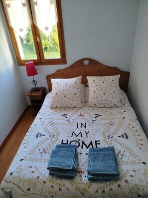 Tabla de planchar con plancha y wifi 