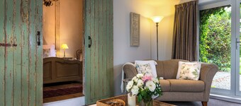 Soothing 1-bedroom cottage in charming Marlborough