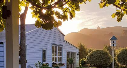 Soothing 1-bedroom cottage in charming Marlborough