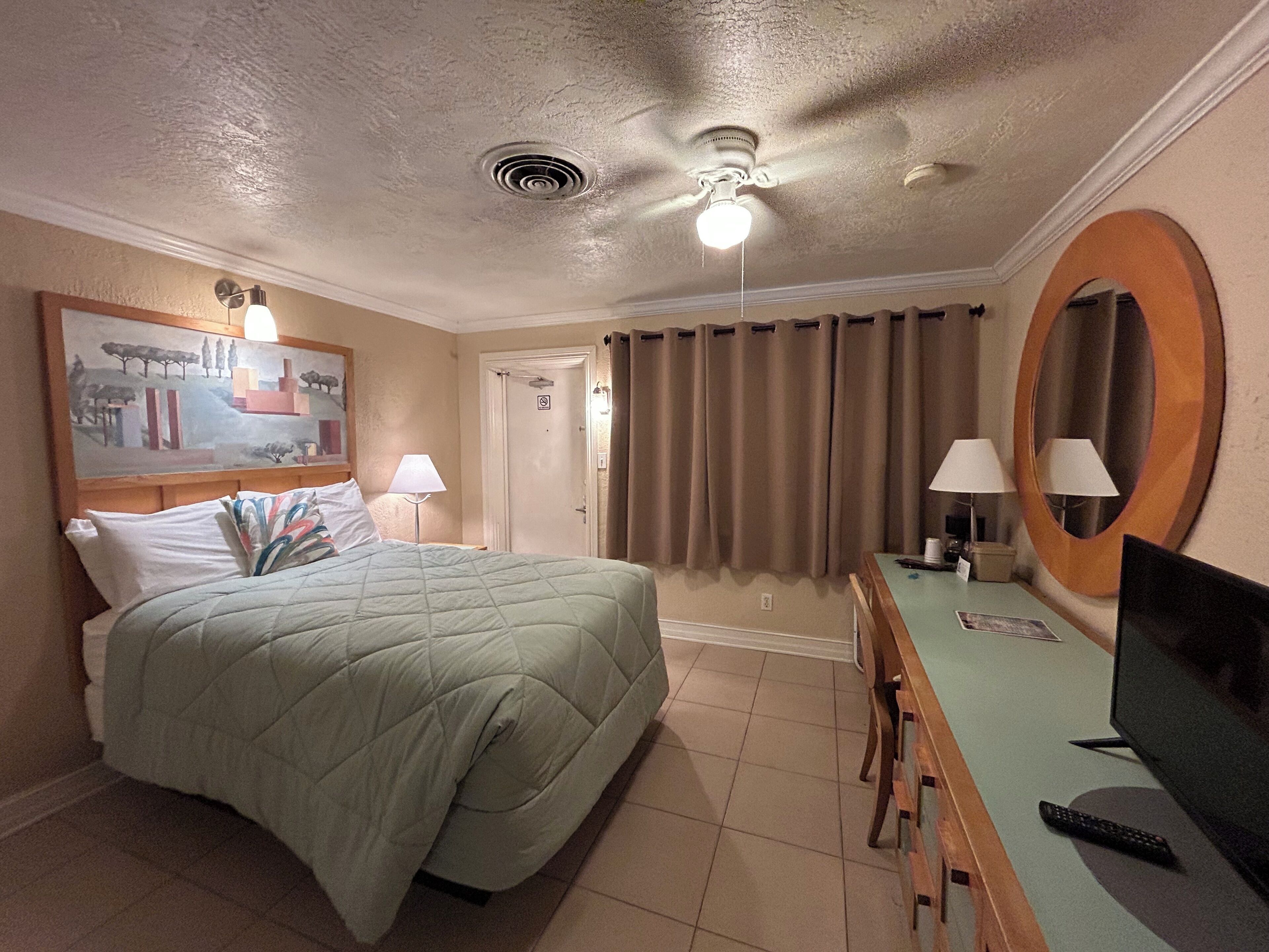 32-inch LED TV with digital channels, TV