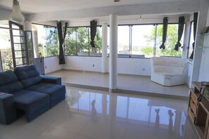 House, Smoking - Casa c Piscina Churrasqueira e Garagem (Búzios)
