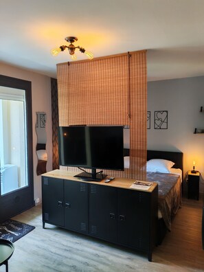1 chambre, fer et planche à repasser, Wi-Fi gratuit