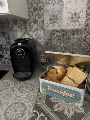 Breakfast meal - Elegant urban dwelling in Catania- station area (Catania)