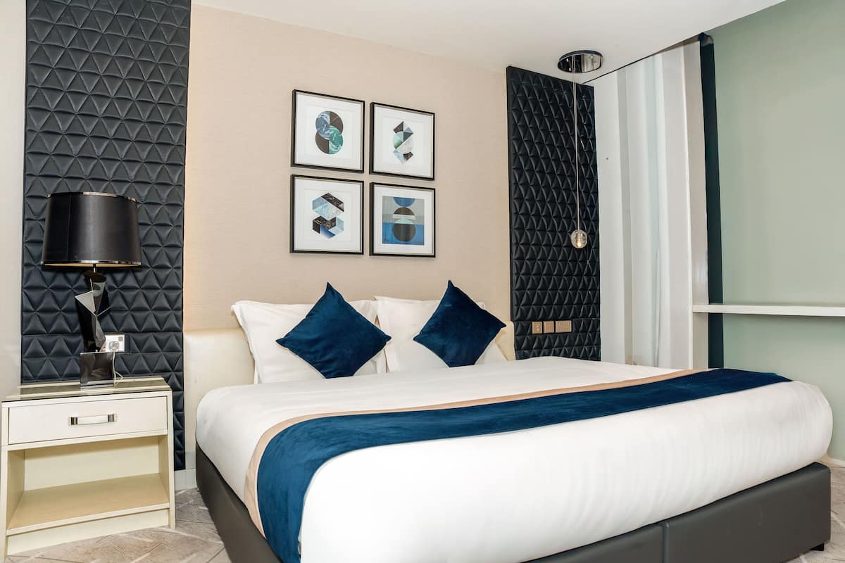 经济套房 | 客房内保险箱、遮光窗帘、隔音