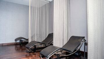 1 treatment room