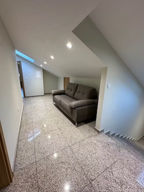 Interior - Grande Maison - União das Freguesias de Parada e Faílde, Portugal (parada braganca)