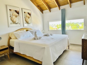 2 bedrooms, iron/ironing board, WiFi (free), bed sheets