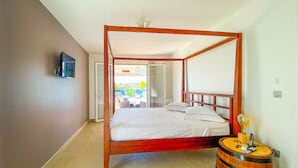 4 slaapkamers, een kluis op de kamer, een strijkplank/strijkijzer