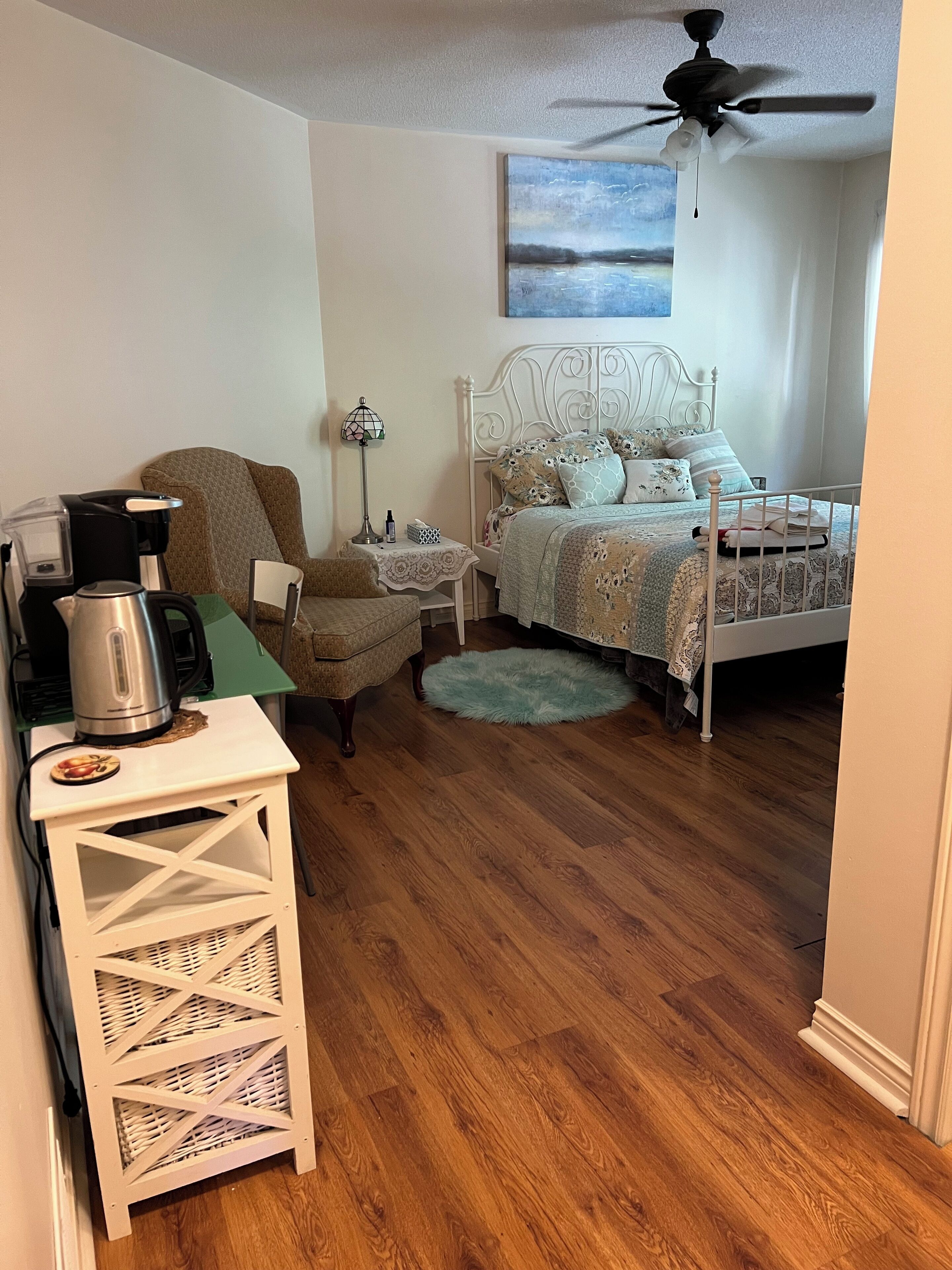 1 quarto, acesso à internet, roupa de cama