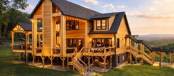 Large Luxury Cabin Hot Tub, Fireplaces, Game Room, & Views.
