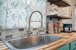 Interior - 3-bedroom house in lovely Norwood close to the new.   (Birmingham)