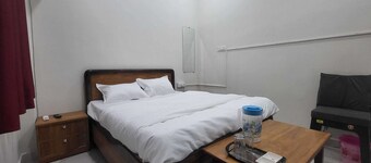 Collection O Bargi Hills Jabalpur